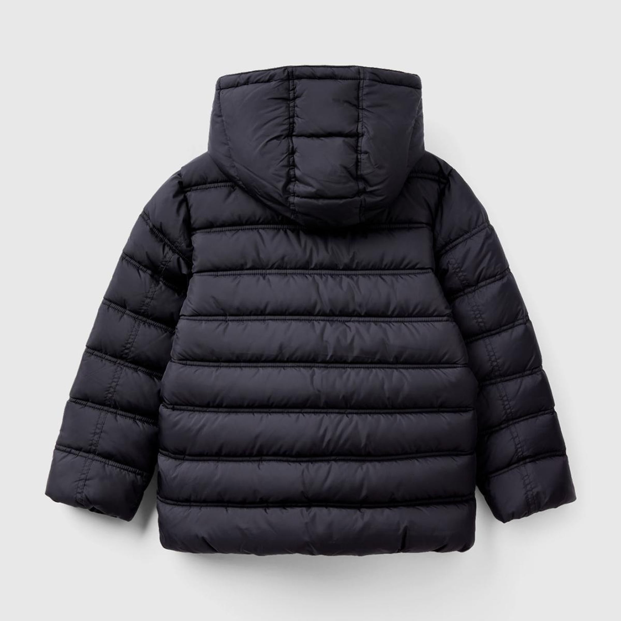 Erkek Çocuk Siyah Logo İşlemeli Pufa Mont