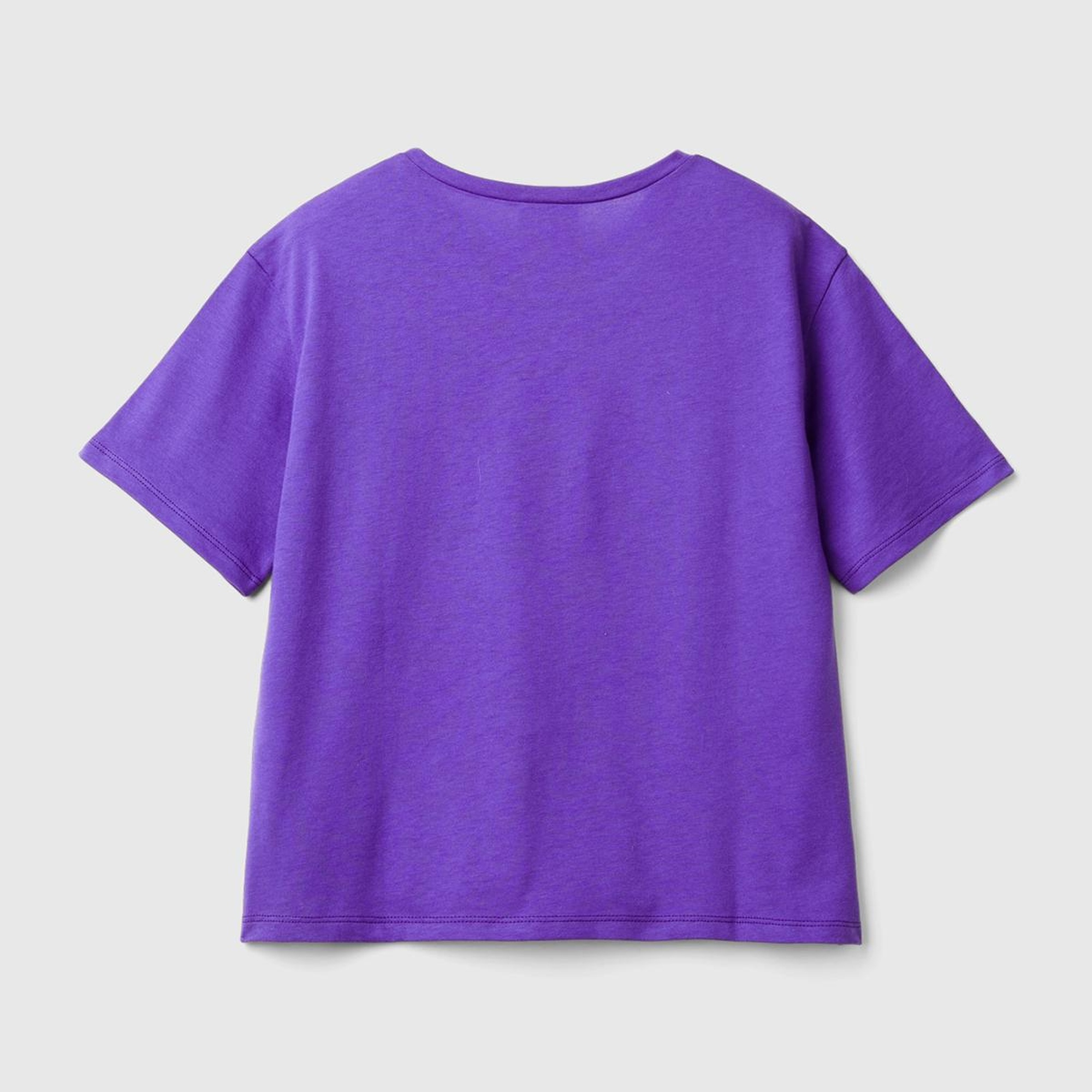 Kız Çocuk Çivit Mavisi Etek Ucu Logo Etiketli Önü Fotoğraf Baskılı T-Shirt