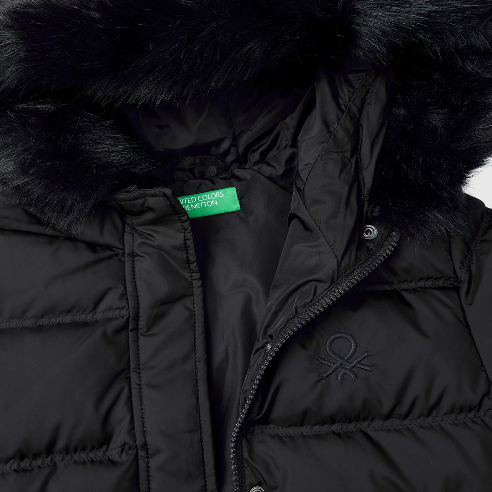 Kız Çocuk Siyah Sol Göğsü Logolu Çıkarılabilir Kapüşonlu Uzun Kuş Tüyü Ceket