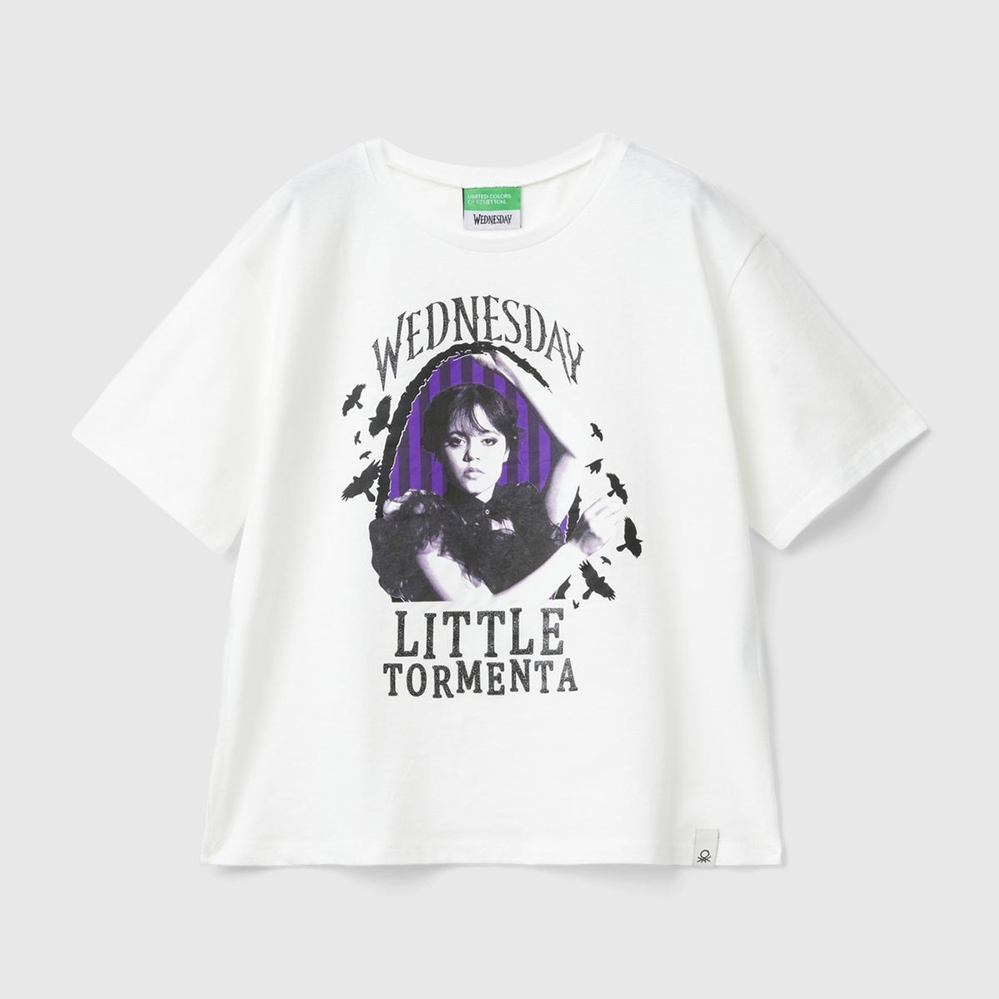 Kız Çocuk Beyaz Etek Ucu Logo Etiketli Önü Fotoğraf Baskılı T-Shirt