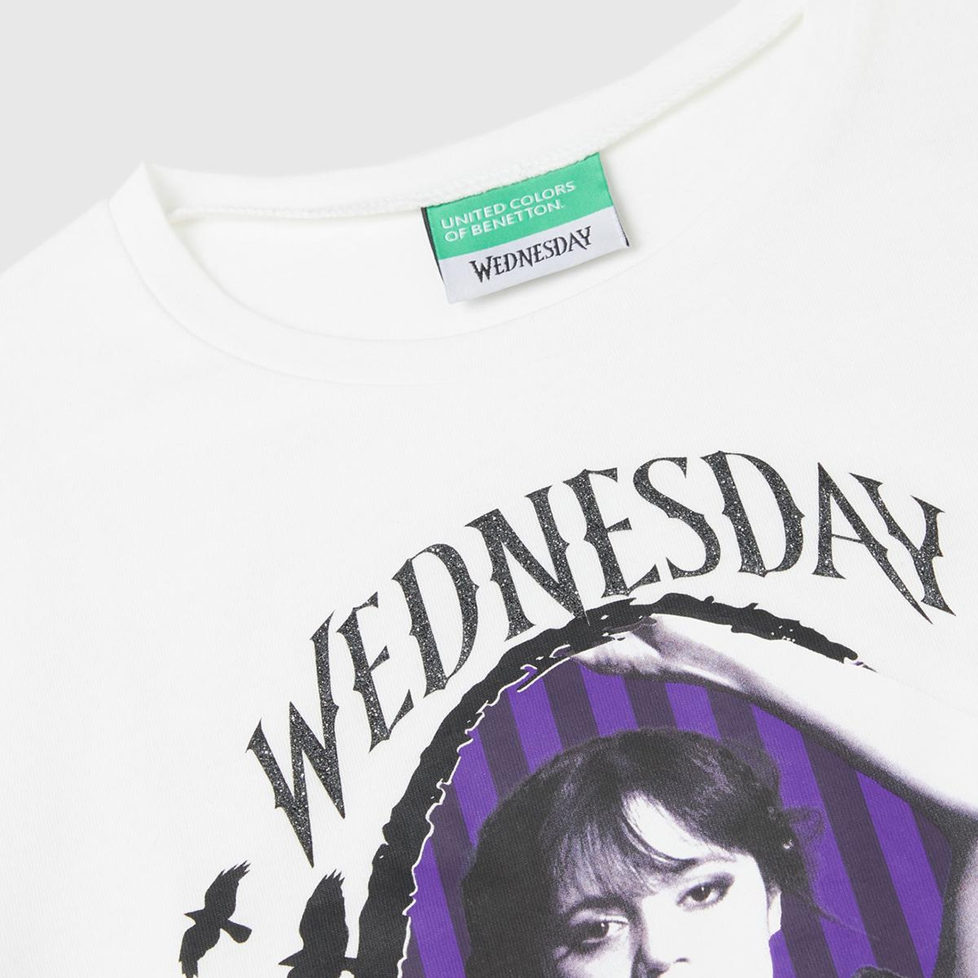 Kız Çocuk Beyaz Etek Ucu Logo Etiketli Önü Fotoğraf Baskılı T-Shirt