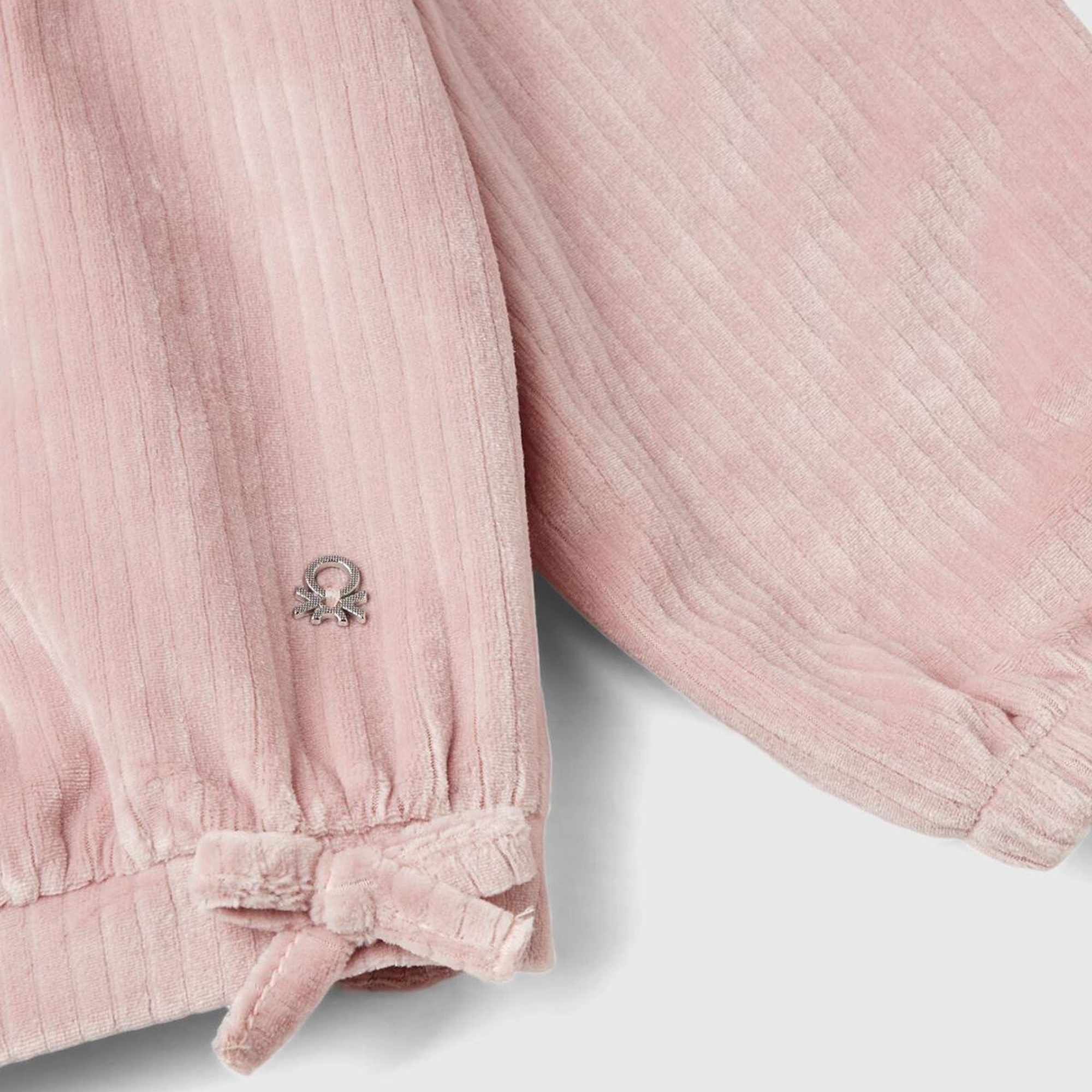 Kız Çocuk Pembe Sol Altı Logo Detaylı Yanları Fiyonklu Bisiklet Yaka Sweatshirt