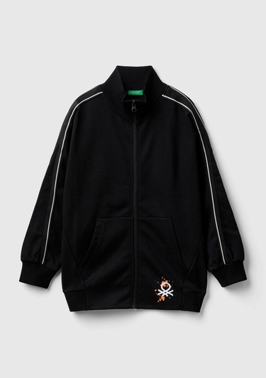  Erkek Çocuk Siyah Önü Arkası Baskılı Kolları Şerit Detaylı Fermuarlı Sweatshirt