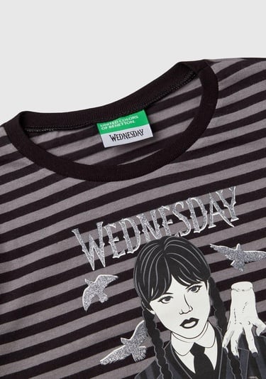  Kız Çocuk Siyah Etek Ucu Logo Etiketli Önü Fotoğraf Baskılı Çizgili T-Shirt