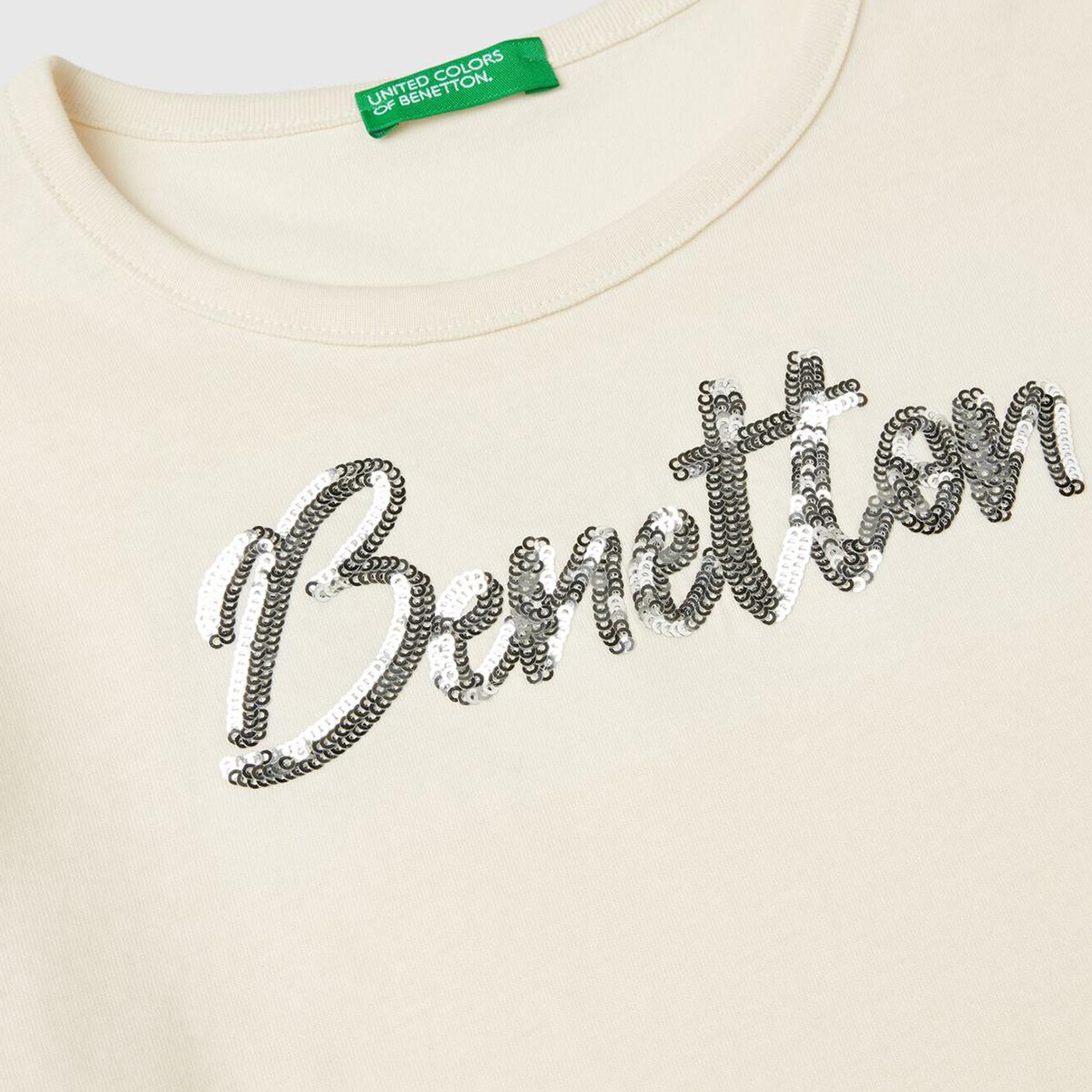 Kız Çocuk Ekru Önü Pullu Logo İşlemeli Bisiklet Yaka Uzun Kollu T-Shirt