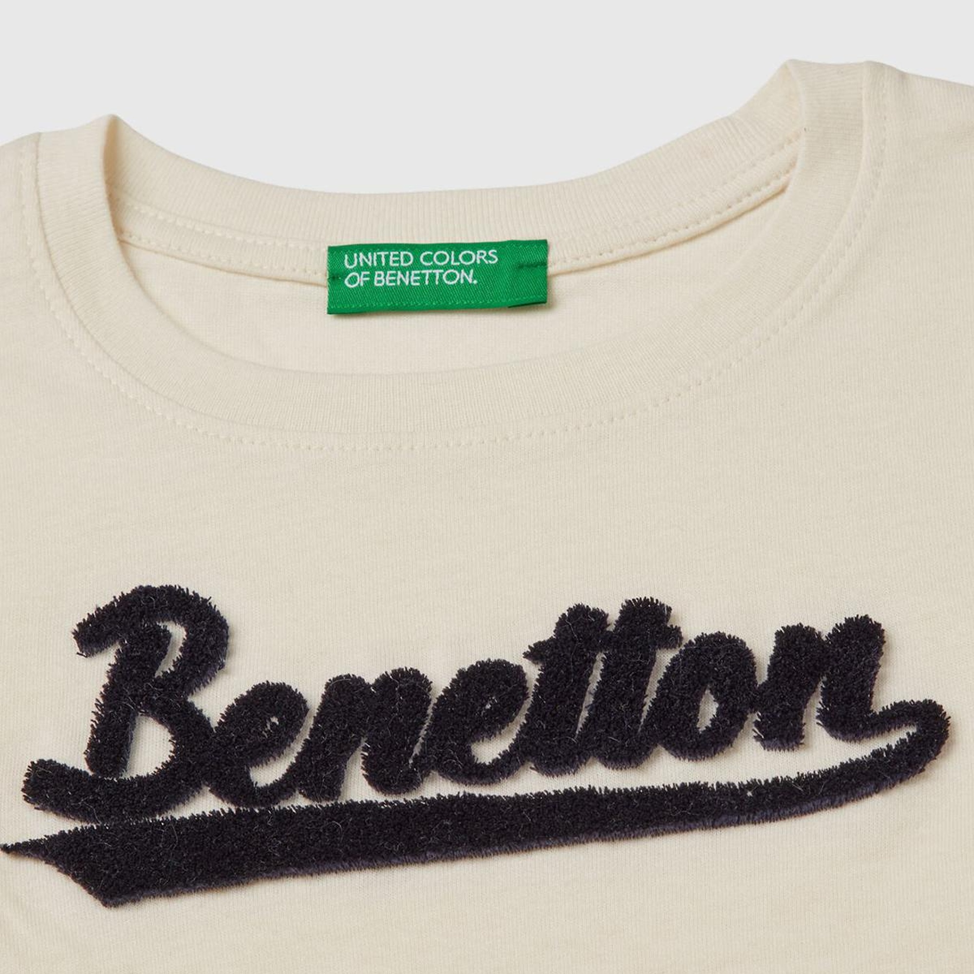 Erkek Çocuk Ekru Önü Logo İşlemeli Normal Kesim Uzun Kollu T-Shirt