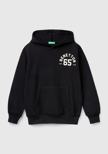 Erkek Çocuk Siyah Önü Logo Baskılı Kanguru Cepli Kapüşonlu Sweatshirt