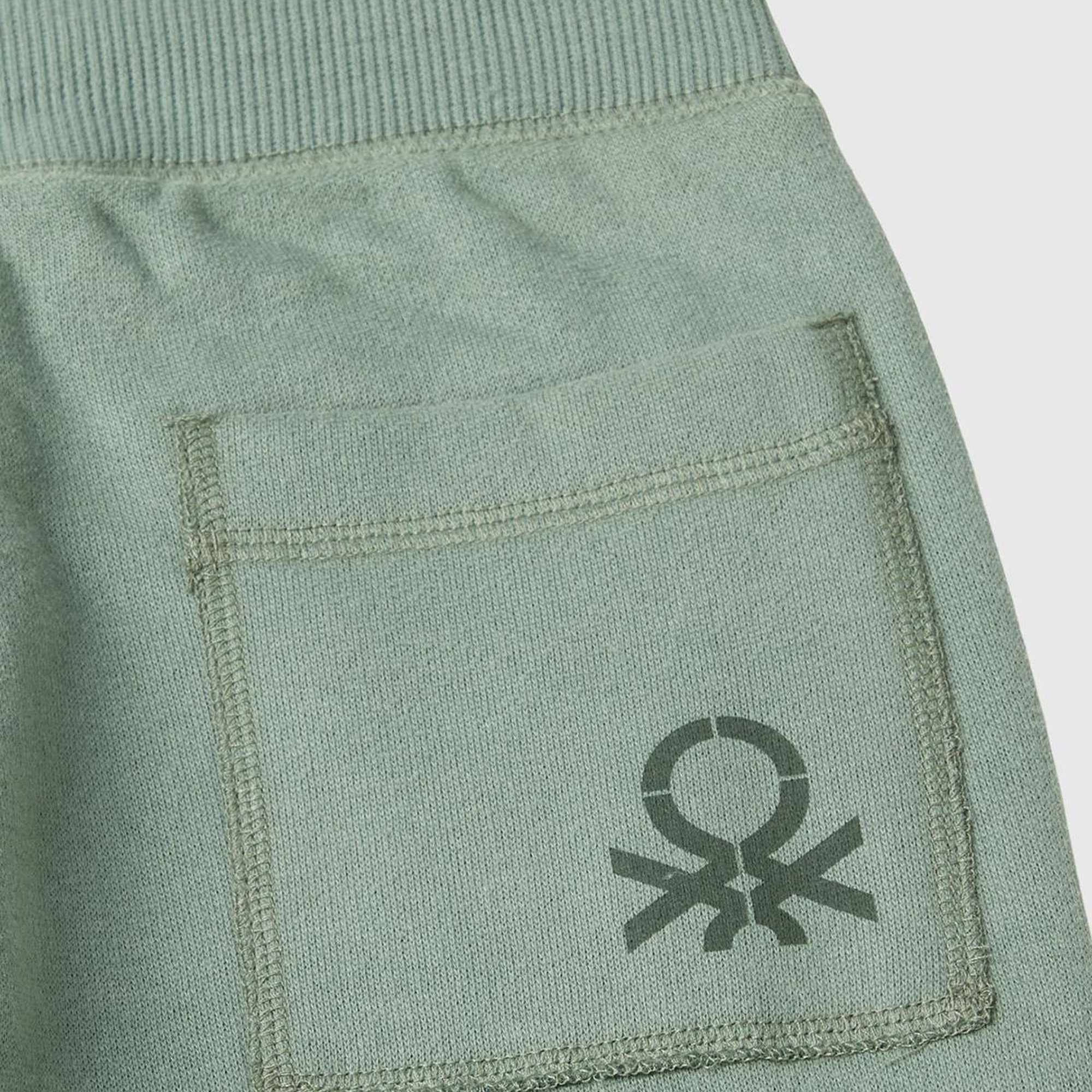 Erkek Çocuk Haki Sağ Arka Cebi Logolu Beli Lastikli Büzgü İpli Eşofman Altı