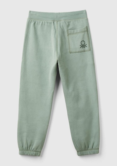  Erkek Çocuk Haki Sağ Arka Cebi Logolu Beli Lastikli Büzgü İpli Eşofman Altı
