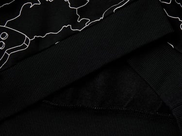  Erkek Çocuk Siyah Tamamı Desenli Önü Üç Boyutlu Grafikli Bisiklet Yaka Sweatshirt