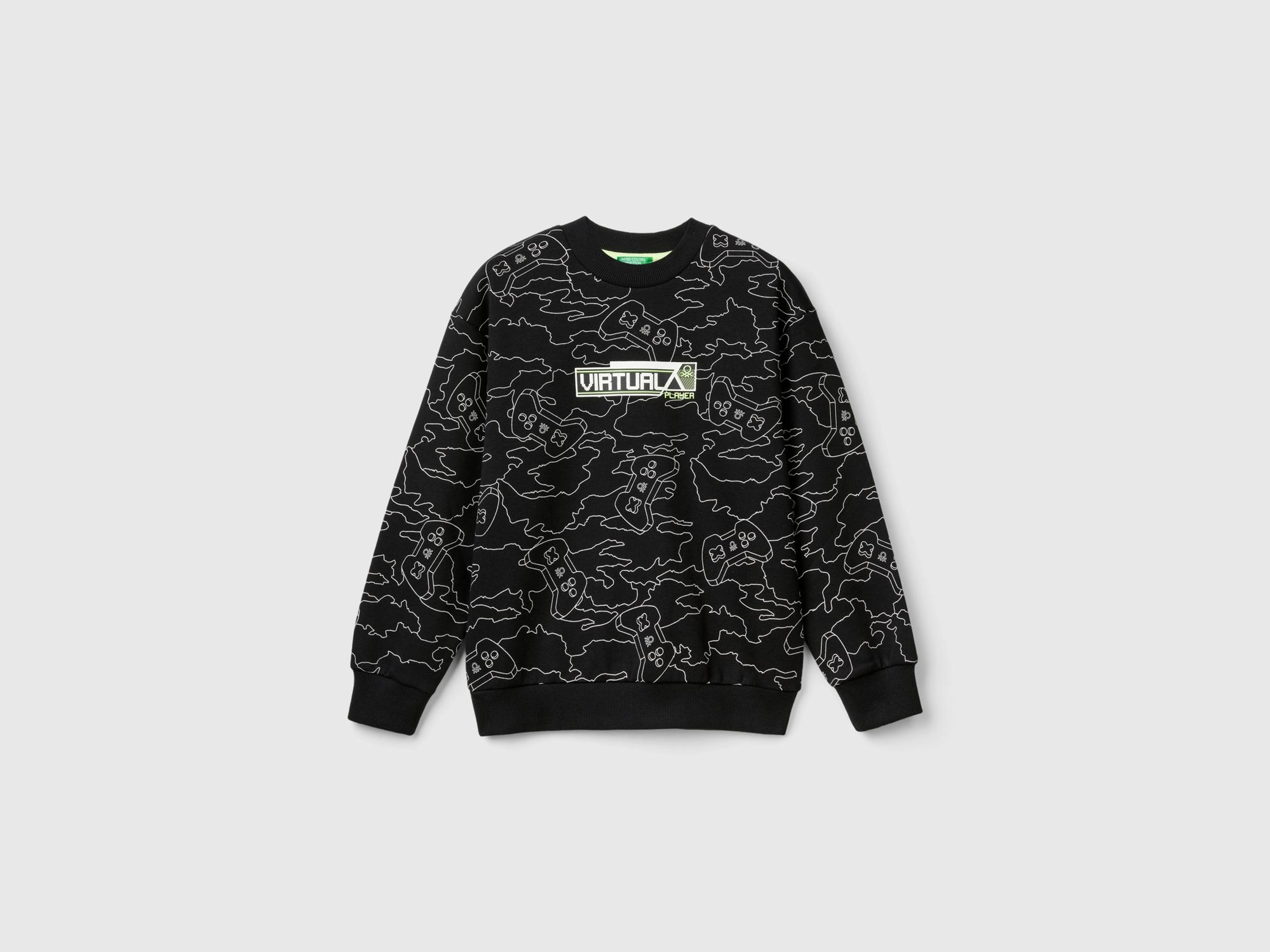  Erkek Çocuk Siyah Tamamı Desenli Önü Üç Boyutlu Grafikli Bisiklet Yaka Sweatshirt