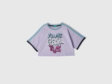  Kız Çocuk Lila Önü Baskılı Kontrast Renkli Geniş Bisiklet Yaka T-Shirt