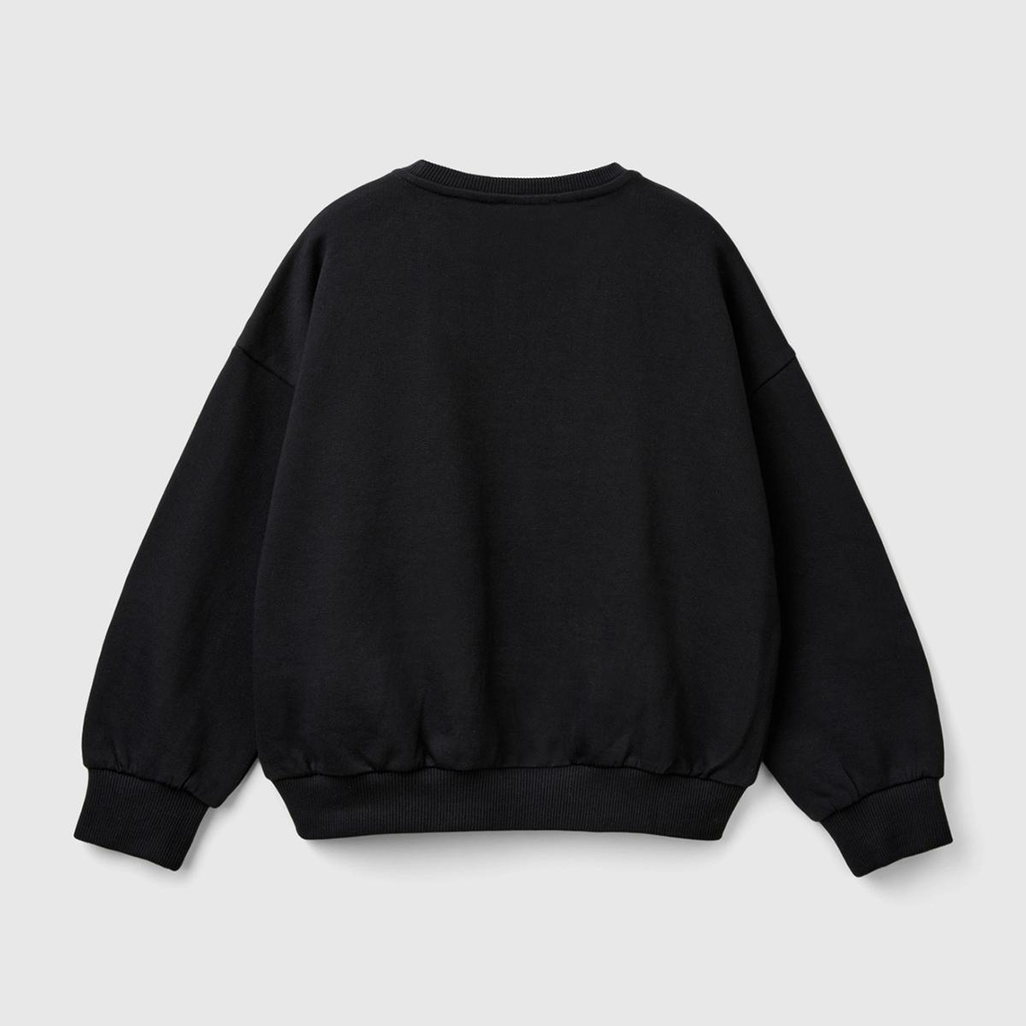 Kız Çocuk Siyah Önü Pullu Baskı Detaylı Bisiklet Yaka Sweatshirt