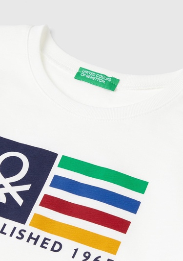  Erkek Çocuk Beyaz Çok Renkli Logo Baskılı Bisiklet Yaka Uzun Kollu T-Shirt