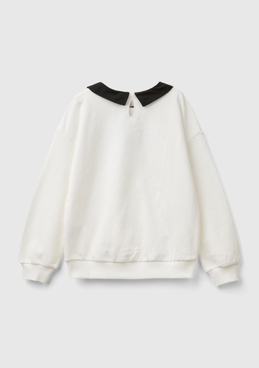  Kız Çocuk Beyaz Etek Ucu Logo Etiketli Önü Parlak Wednesday Baskılı Sweatshirt