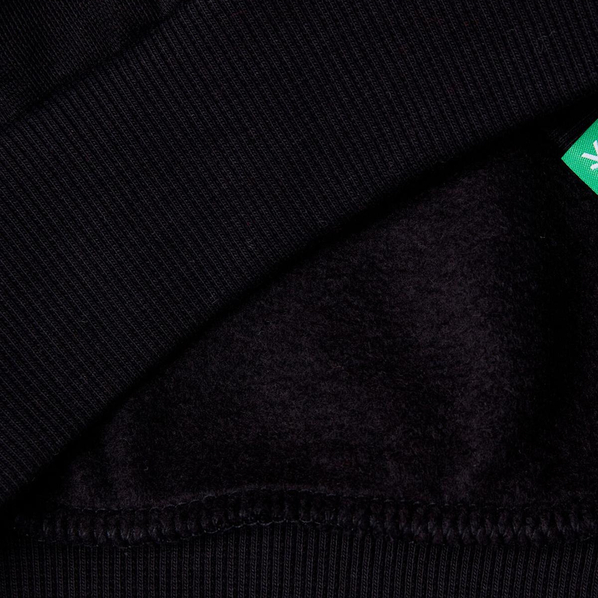 Erkek Çocuk Siyah Etek Ucu Logo Etiketli Mickey Mouse Baskılı Sweatshirt