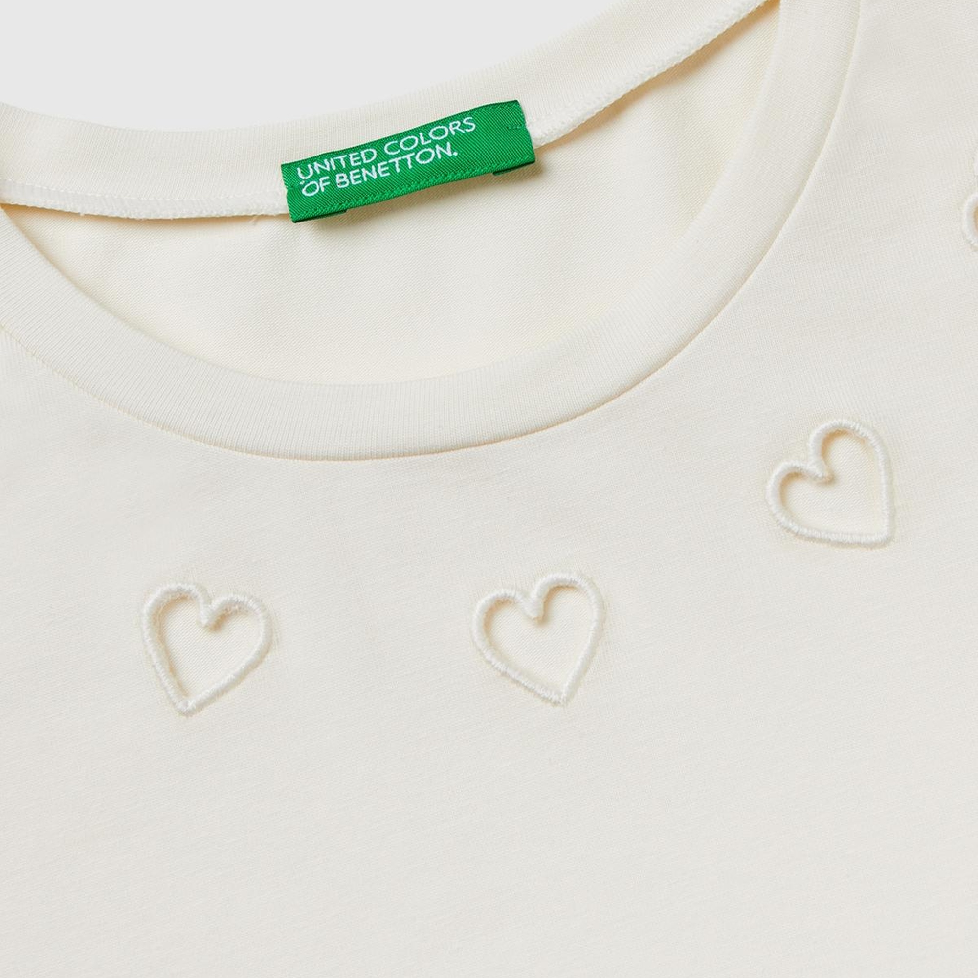 Kız Çocuk Ekru Etek Ucu Logo Etiketli Yaka Detaylı Uzun Kollu T-Shirt