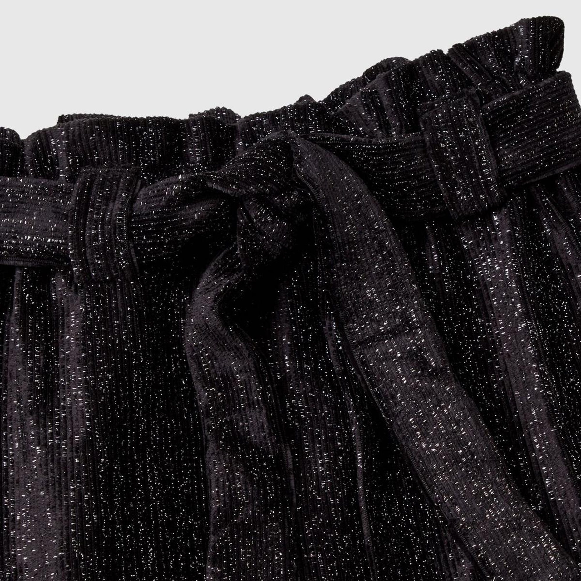 Kız Çocuk Siyah Beli Fırfırlı Kuşaklı Geniş Paça Eşofman Altı