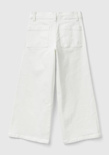  Kız Çocuk Beyaz Arkası Logo Detaylı Cepli Geniş Paça Pantolon