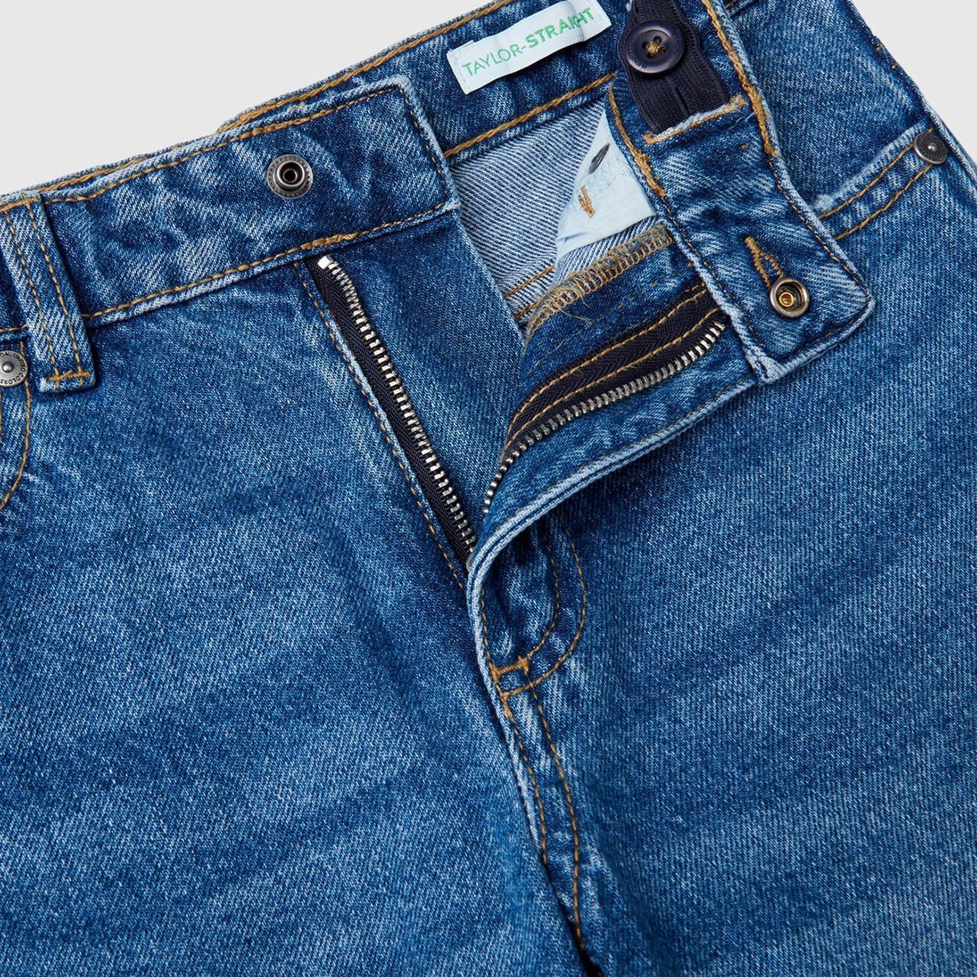 Kız Çocuk Koyu Denim Arkası Logo Detaylı 5 Cepli Rahat Kesim Denim Pantolon