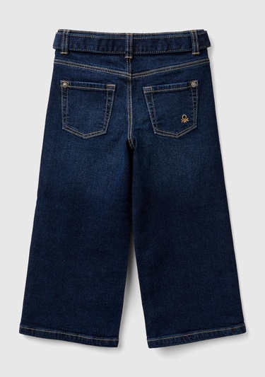  Kız Çocuk Koyu Denim Arka Cebi Logo Detaylı Beli Kuşaklı Geniş Paça Pantolon
