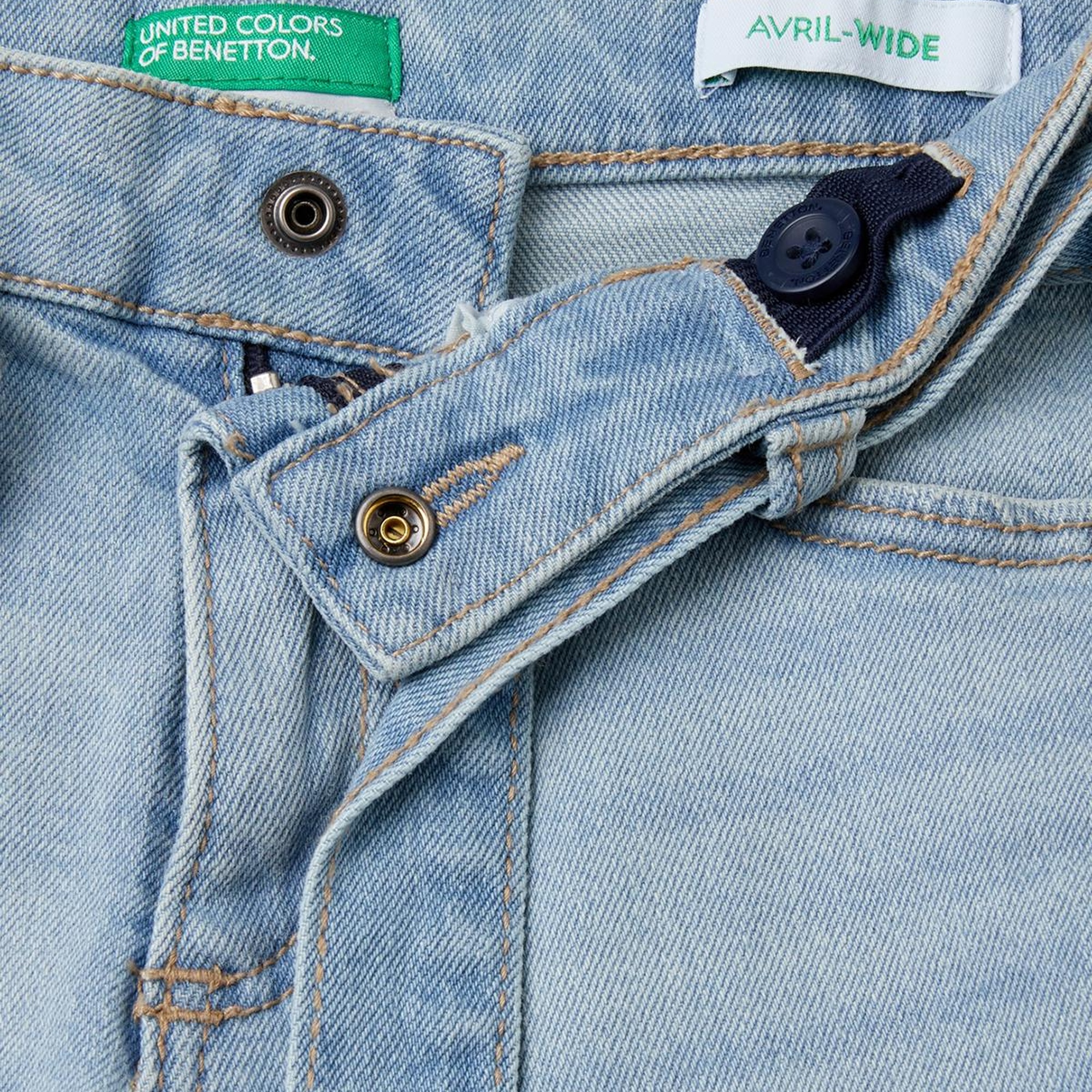Kız Çocuk Denim Arka Cebi Logo Detaylı Beli Kuşaklı Geniş Paça Pantolon
