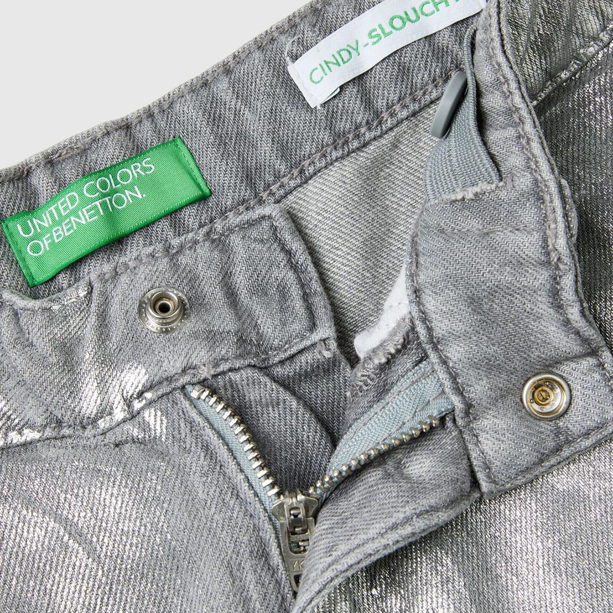 Kız Çocuk Gümüş Arkası Logo Detaylı Kullanılmış Efektli Kıvrık Paça Pantolon