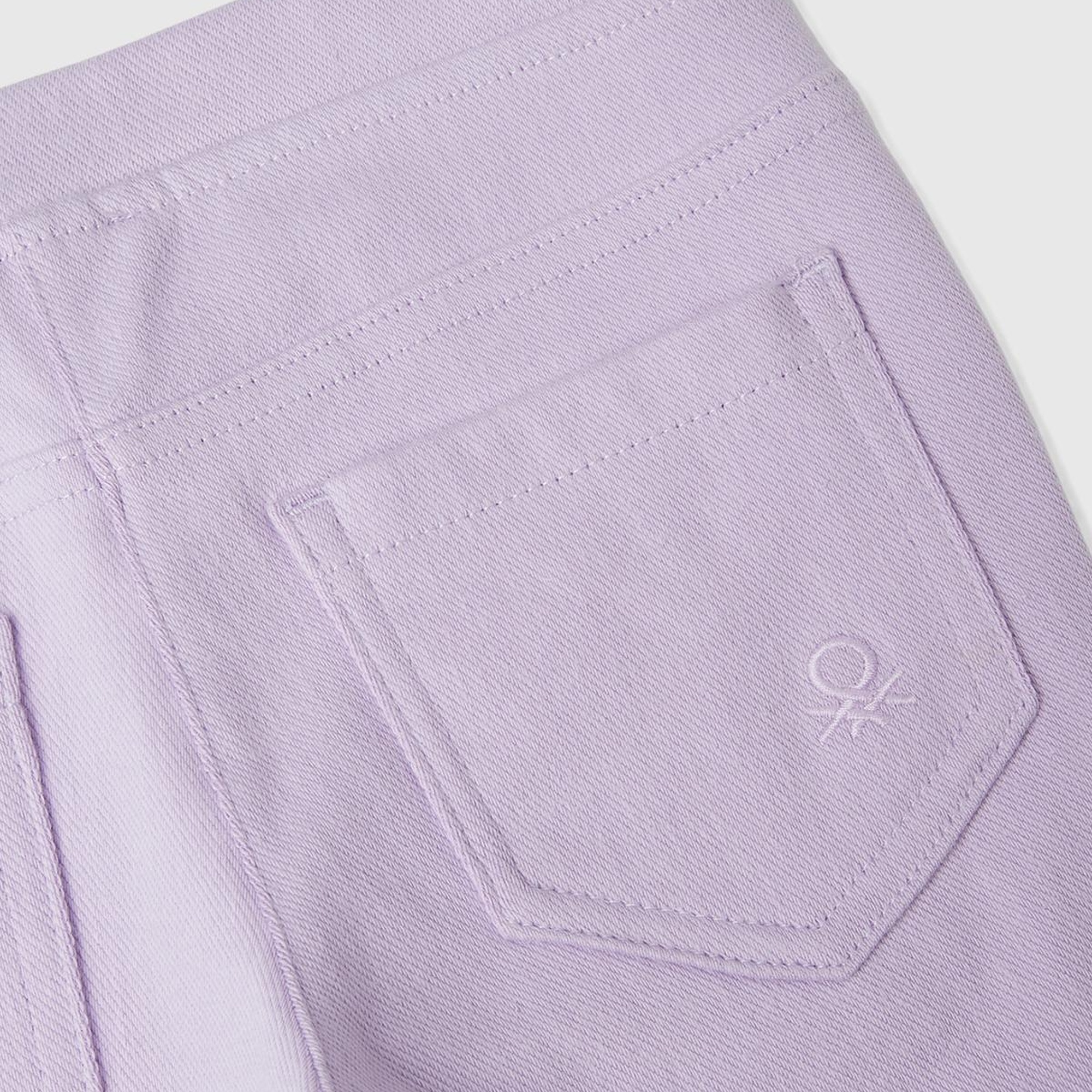 Kız Çocuk Lila Arka Cebi Logo İşlemeli Beli Lastikli Dar Kesim Pantolon