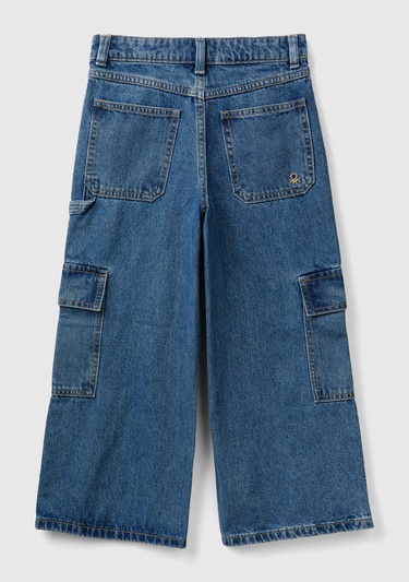  Kız Çocuk Koyu Denim Yanları ve Arkası Cep Detaylı Geniş Kesim Kargo Pantolon