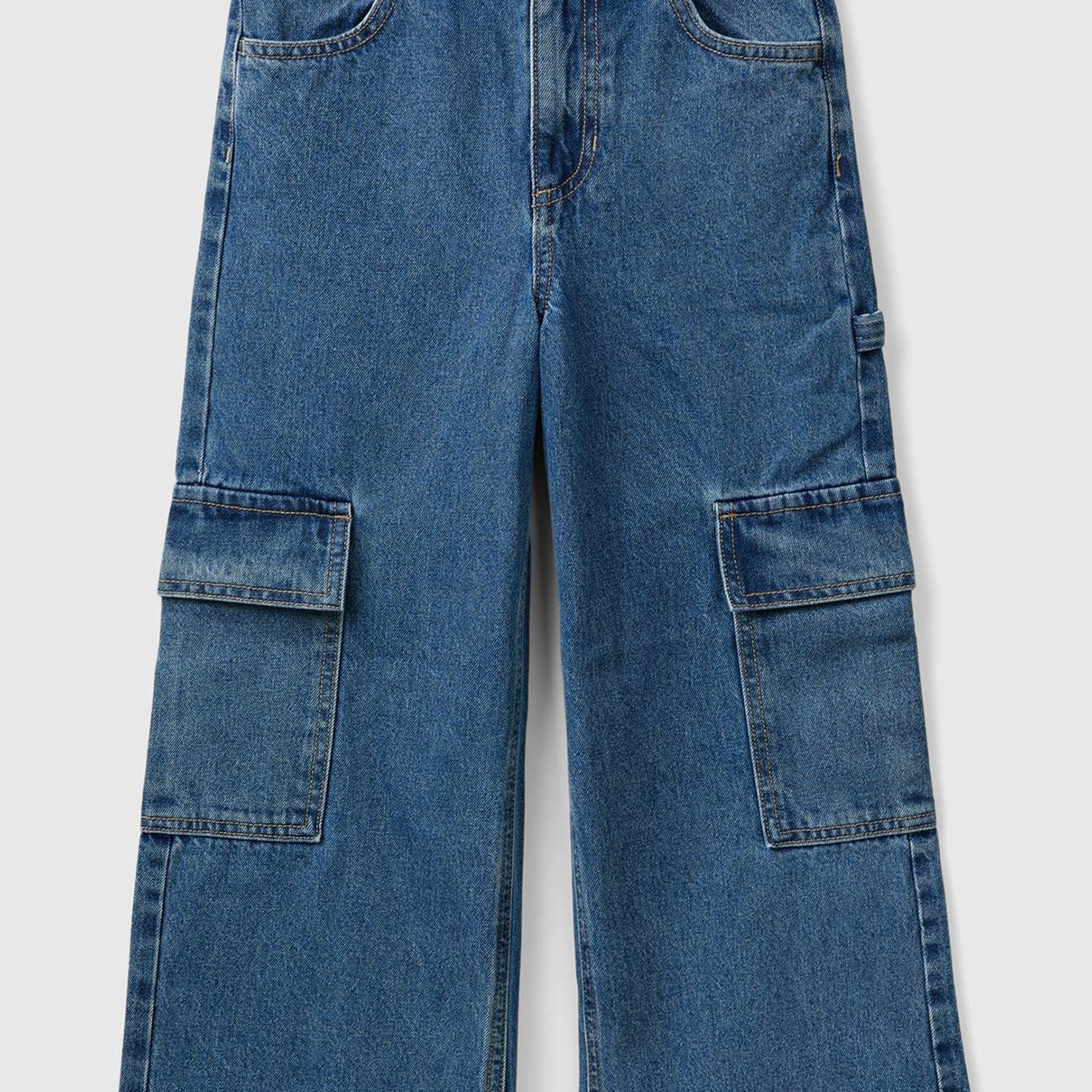 Kız Çocuk Koyu Denim Yanları ve Arkası Cep Detaylı Geniş Kesim Kargo Pantolon