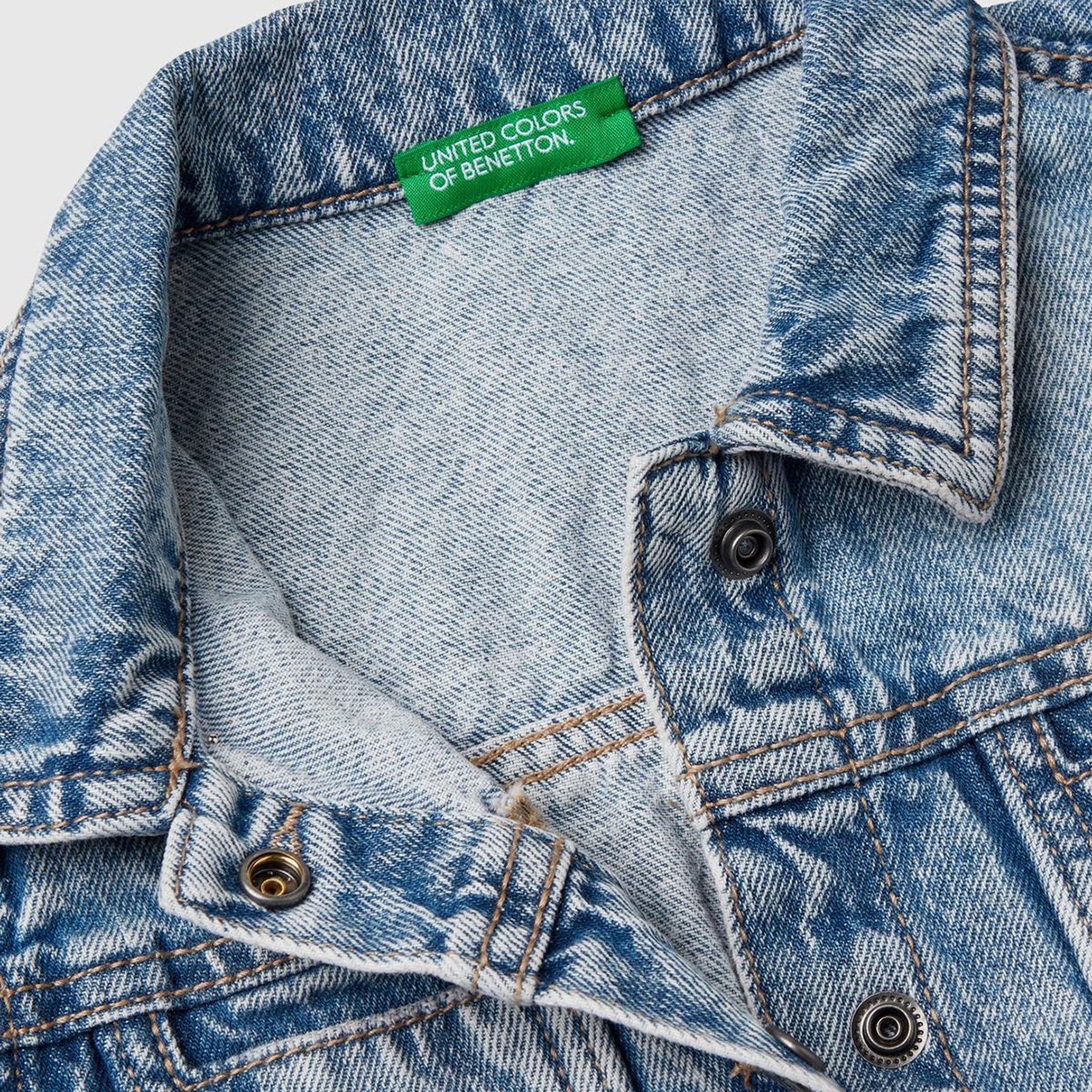 Kız Çocuk Mavi Kolları Fırfırlı Geniş Kesim Ağartılmış Denim Yelek