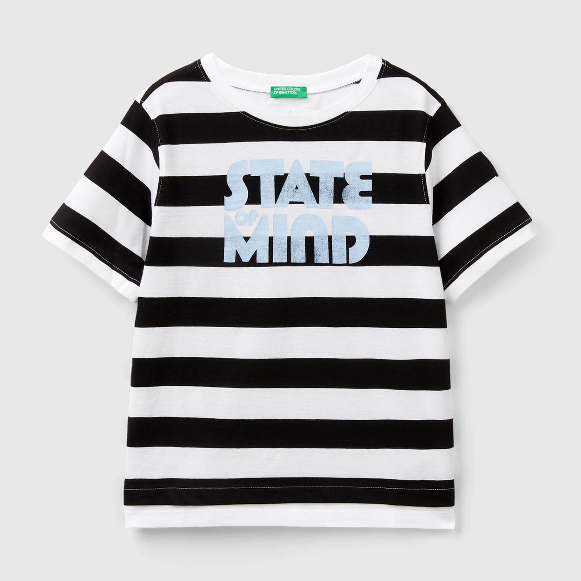 Erkek Çocuk Siyah-Beyaz Önü Baskılı Arkası Logo İşlemeli Yatay Çizgili T-Shirt