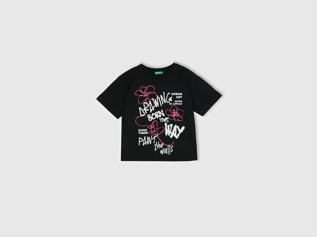  Kız Çocuk Siyah Graffiti Baskılı T-Shirt