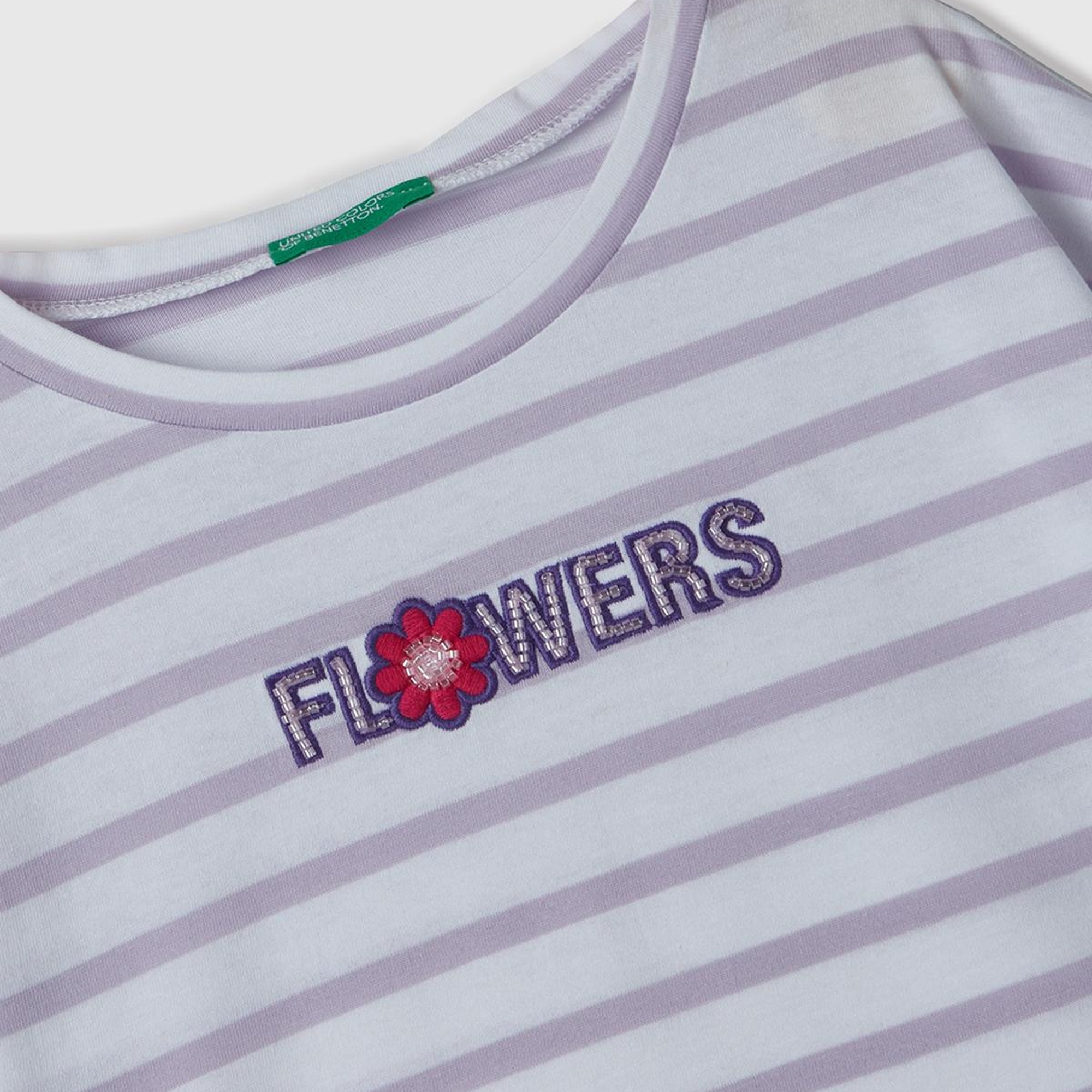 Kız Çocuk Beyaz Mix Önü Boncuk İşlemeli Çizgili Yırtmaçlı Uzun Kollu T-Shirt