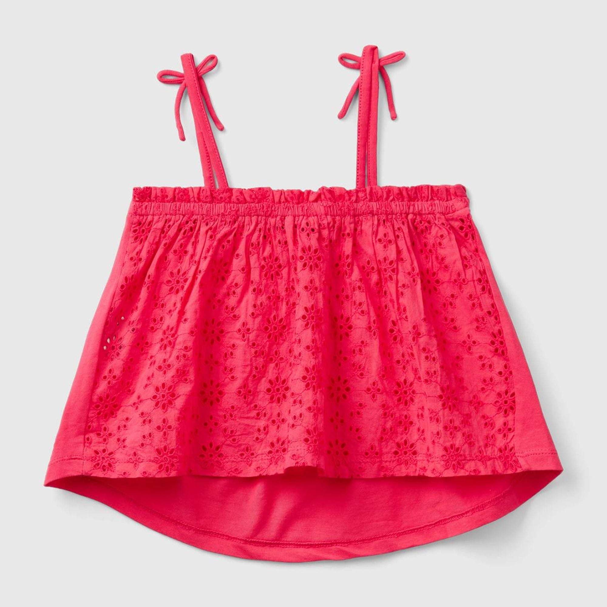 Kız Çocuk Fuşya Önü Logo İşlemeli Fiyonk Detaylı İnce Askılı Bluz