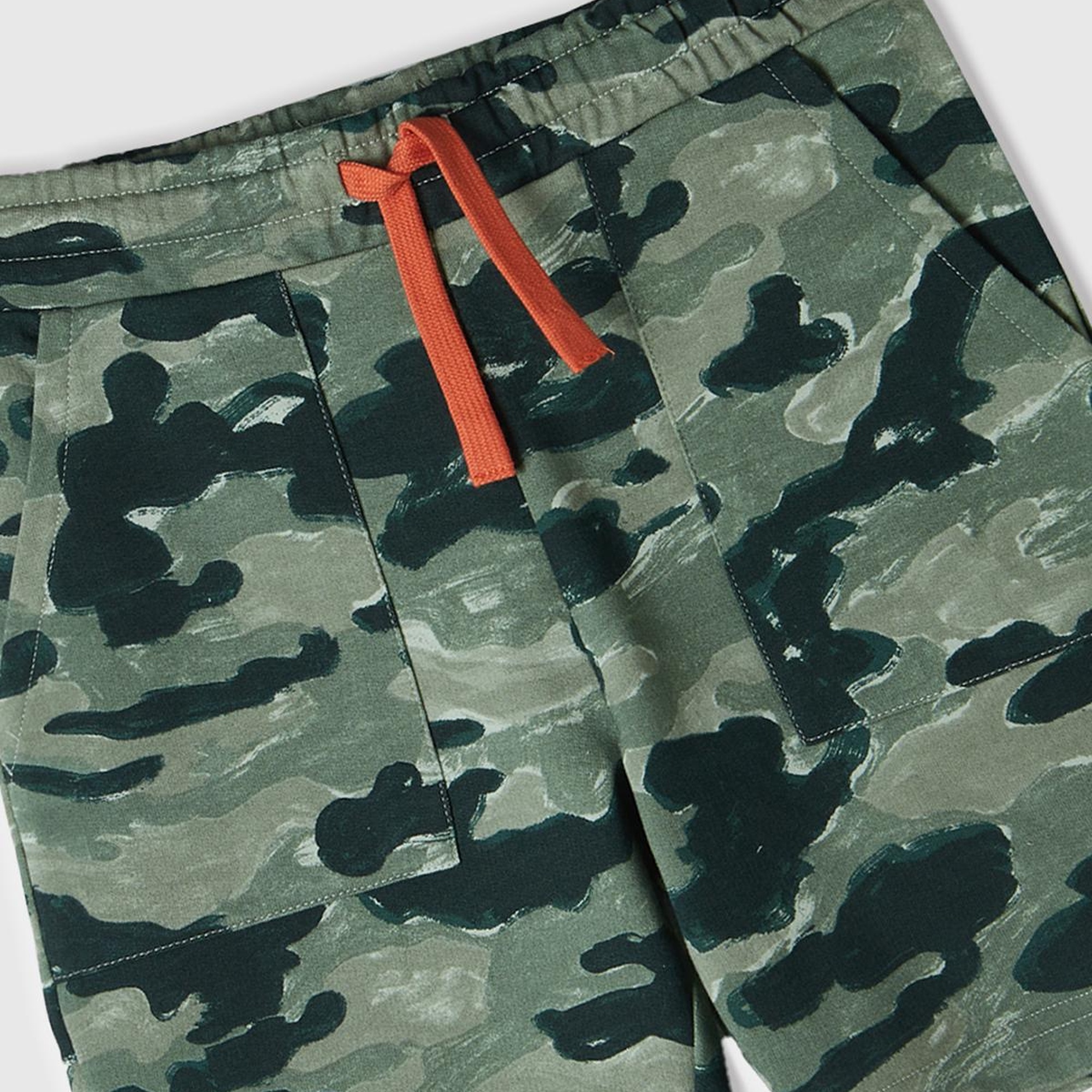 Erkek Çocuk Kamuflaj Büzgü İpli Logo Etiketli Desenli Bermuda Şort