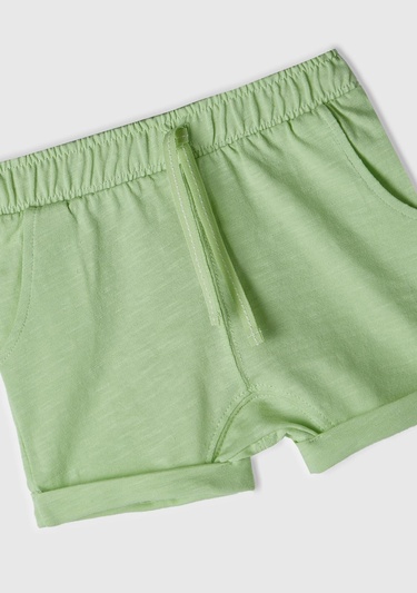  Bebek Açık Yeşil Yandan Cepli Beli Büzgülü ve İpli Şort