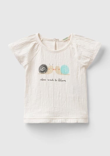  Bebek Krem Önü Grafik Baskılı Altı Fırfırlı Reglan Kol T-Shirt