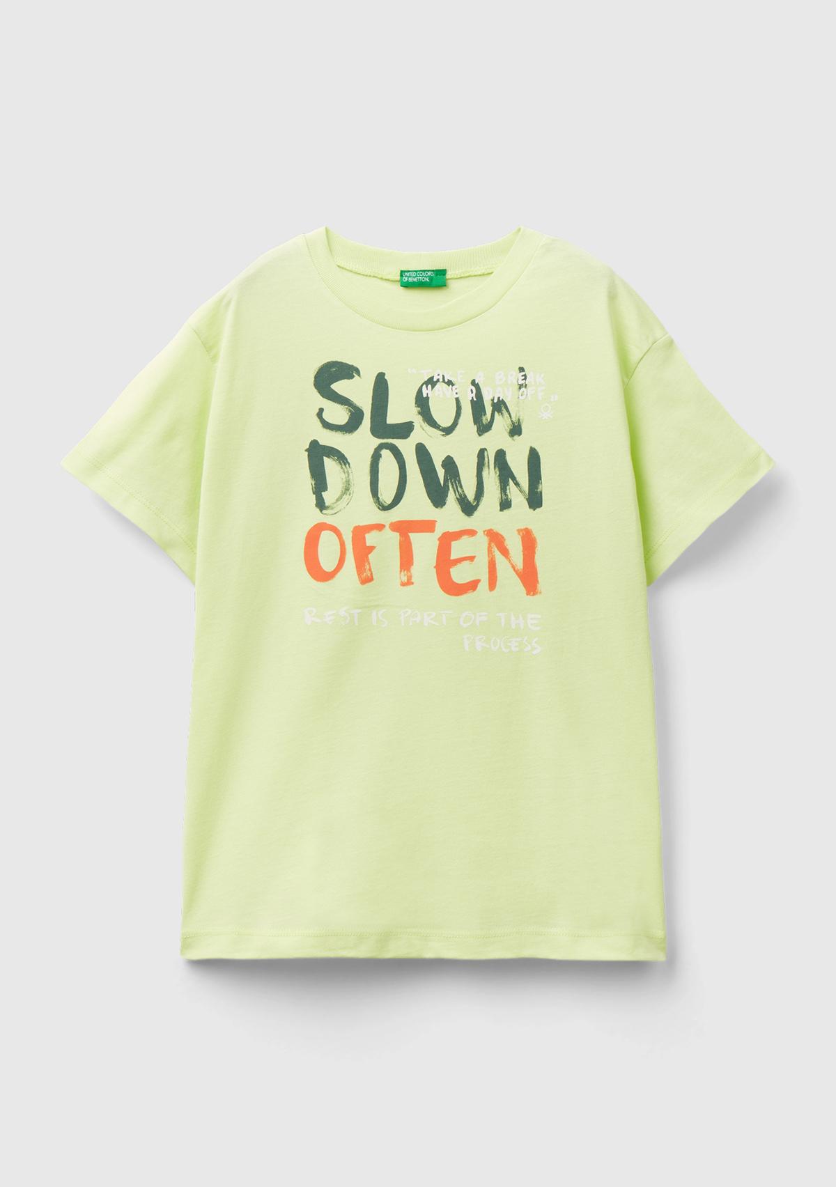  Erkek Çocuk Açık Yeşil Önü Geniş Baskılı Bisiklet Yaka T-Shirt