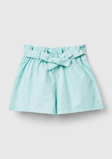  Kız Çocuk Su Yeşili Beli Kuşaklı Yama Cepli Geniş Paça Bermuda Şort
