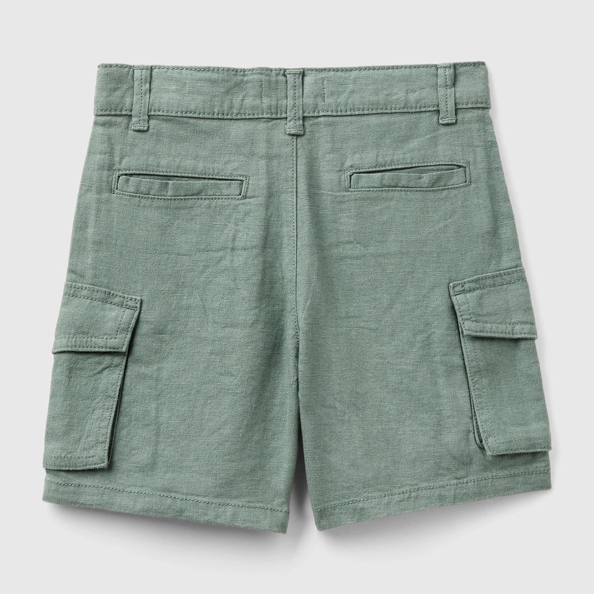 Erkek Çocuk Asker Yeşili Önü Logo İşlemeli Yama Cepli Bermuda Şort