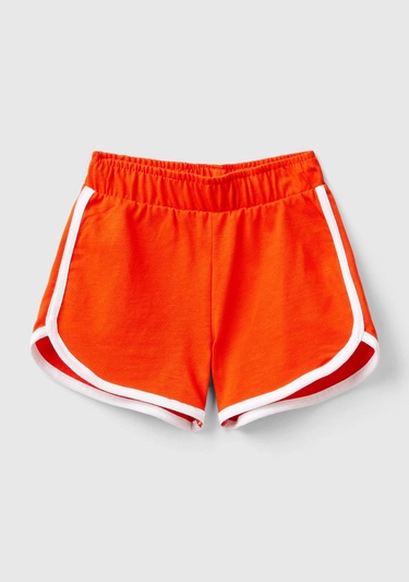  Bebek Nar Çiçeği Yama Cebi Logo Detaylı Kontrast Şeritli Beli Büzgülü Şort