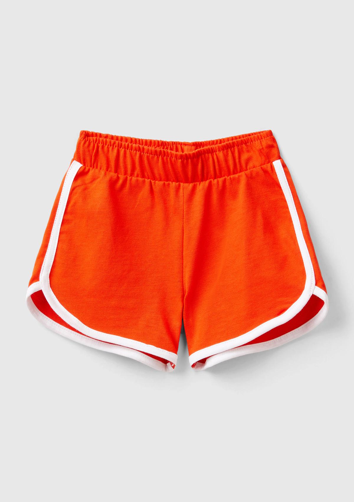  Bebek Nar Çiçeği Yama Cebi Logo Detaylı Kontrast Şeritli Beli Büzgülü Şort