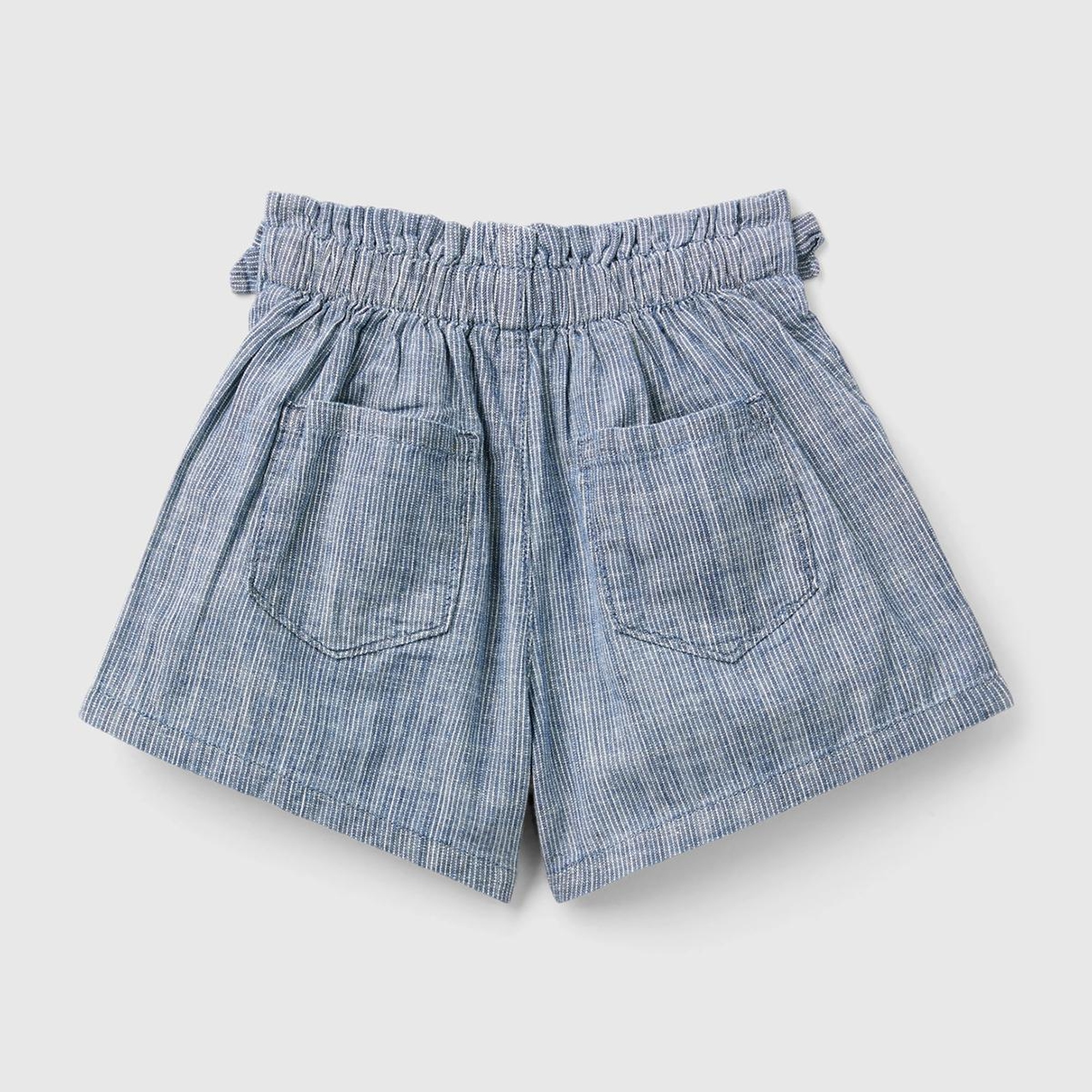 Kız Çocuk Mavi Yama Cepli Beli Büzgülü Fiyonk Detaylı Pileli Denim Şort