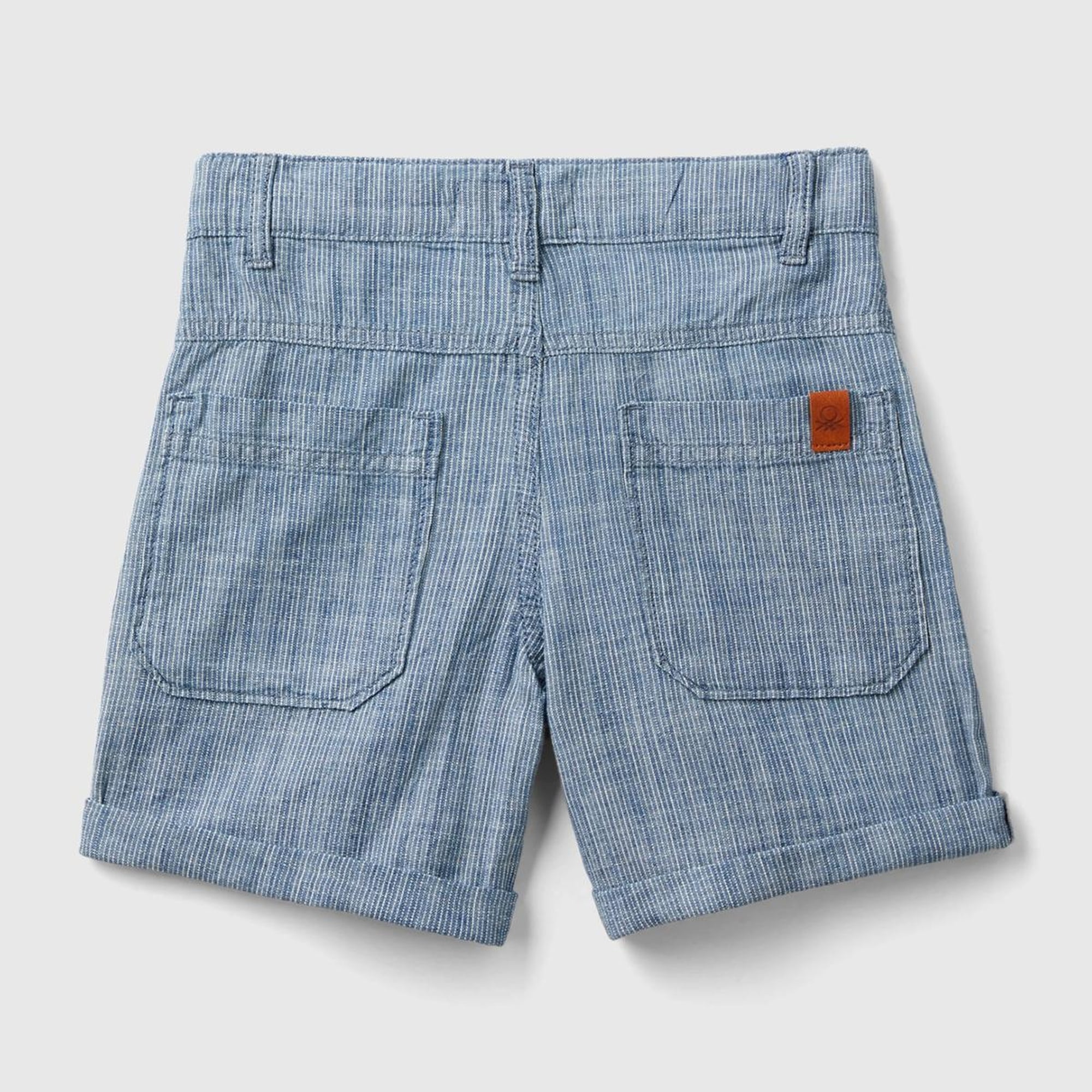 Erkek Çocuk Koyu Gri Melanj Logo İşlemeli Yama Cepli Kemer Delikli Kısa Bermuda Şort