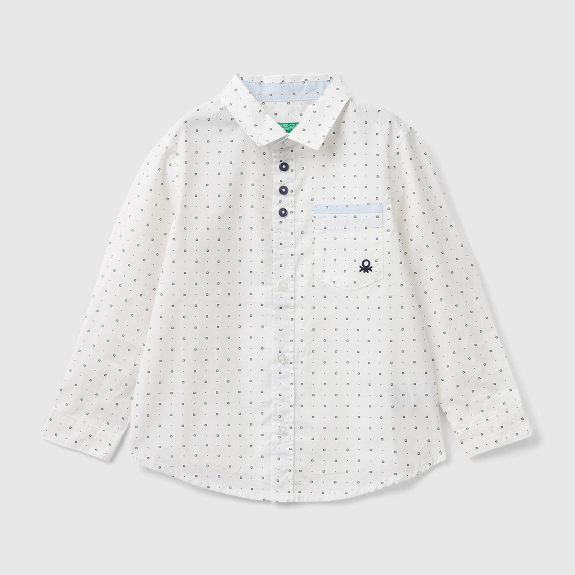 Erkek Çocuk Beyaz Önü Logo İşlemeli Desenli Yama Cepli Armürlü Gömlek