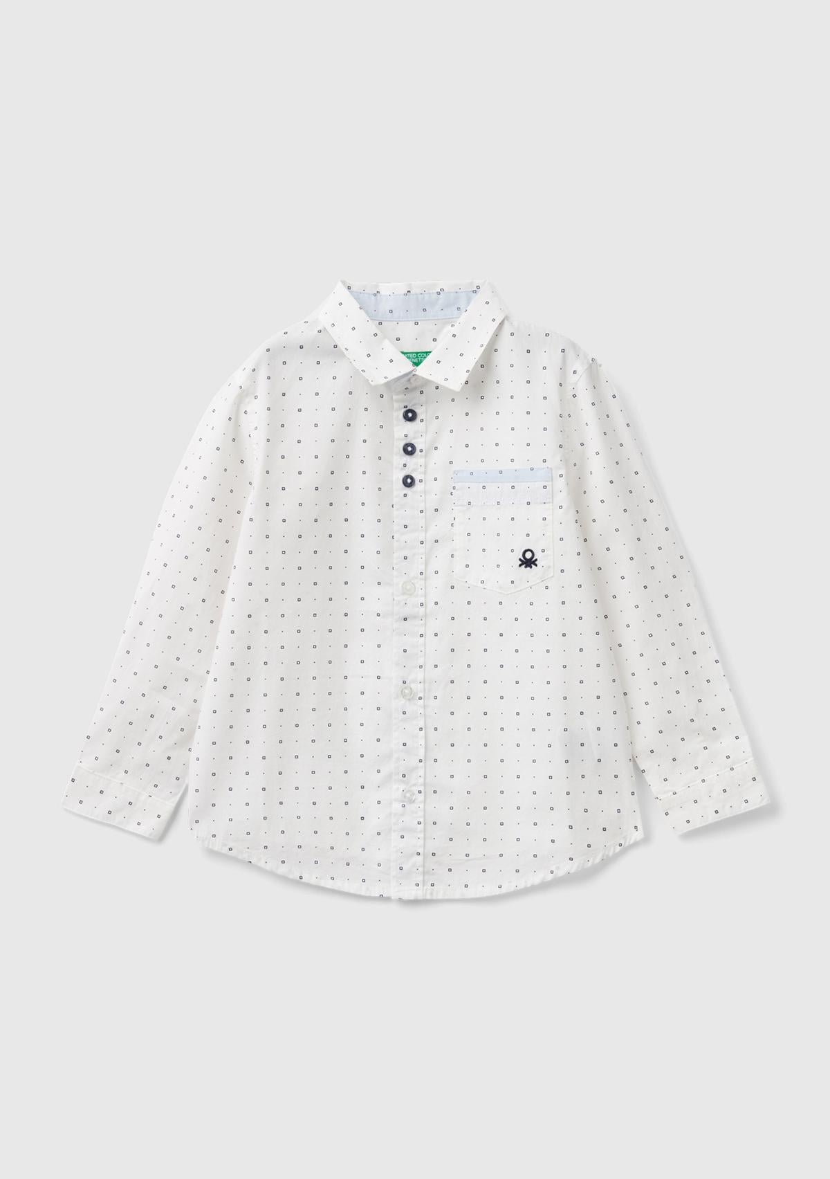  Erkek Çocuk Beyaz Önü Logo İşlemeli Desenli Yama Cepli Armürlü Gömlek