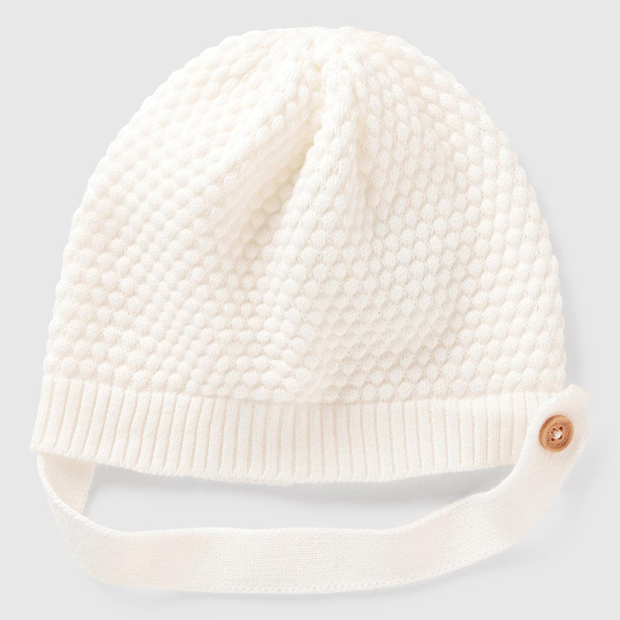 Bebek Beyaz 3D Dikişli İpli ve Düğmeli Şapka
