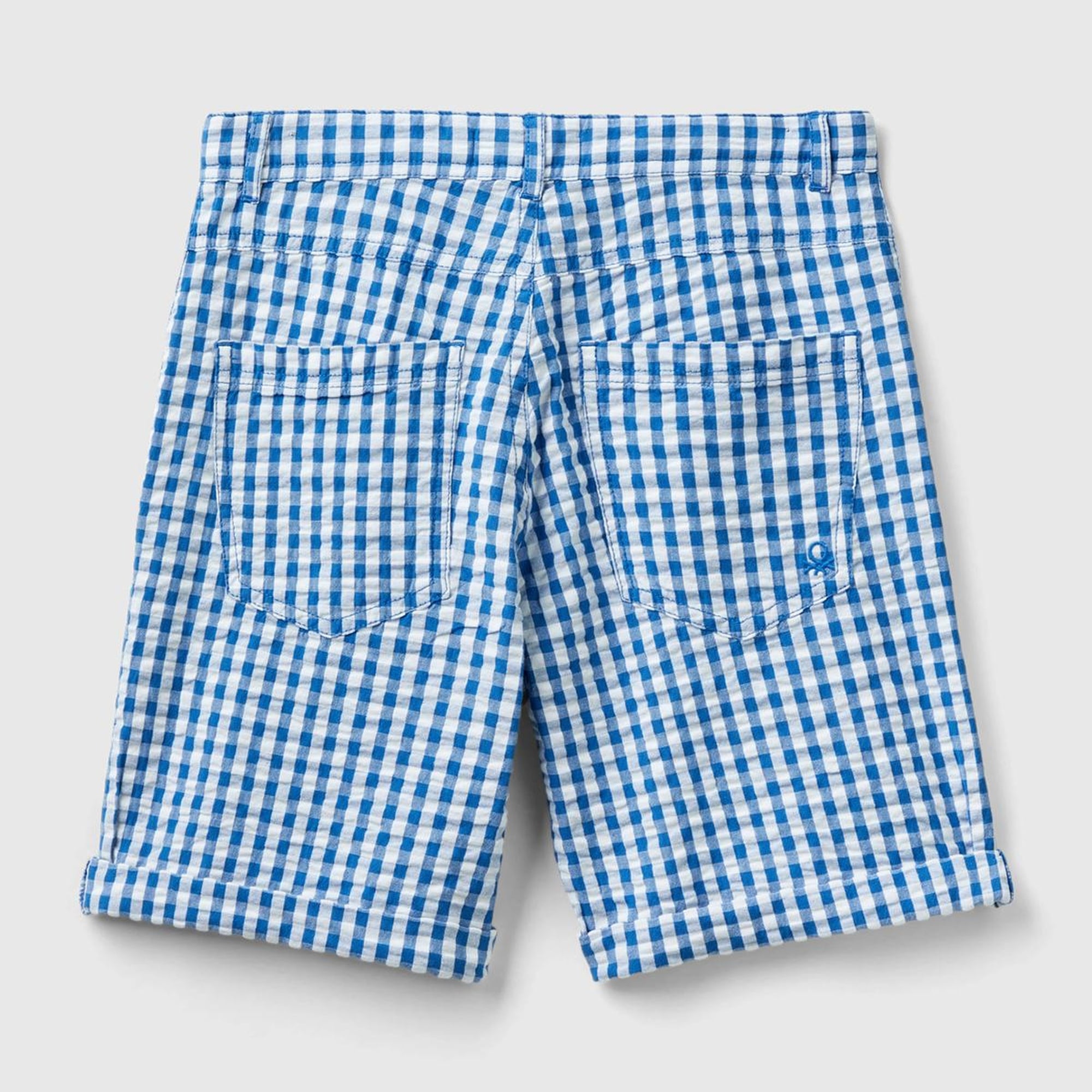 Erkek Çocuk Mavi-Beyaz Tamamı Desenli Arkası Logo İşlemeli Beli İpli Bermuda Şort