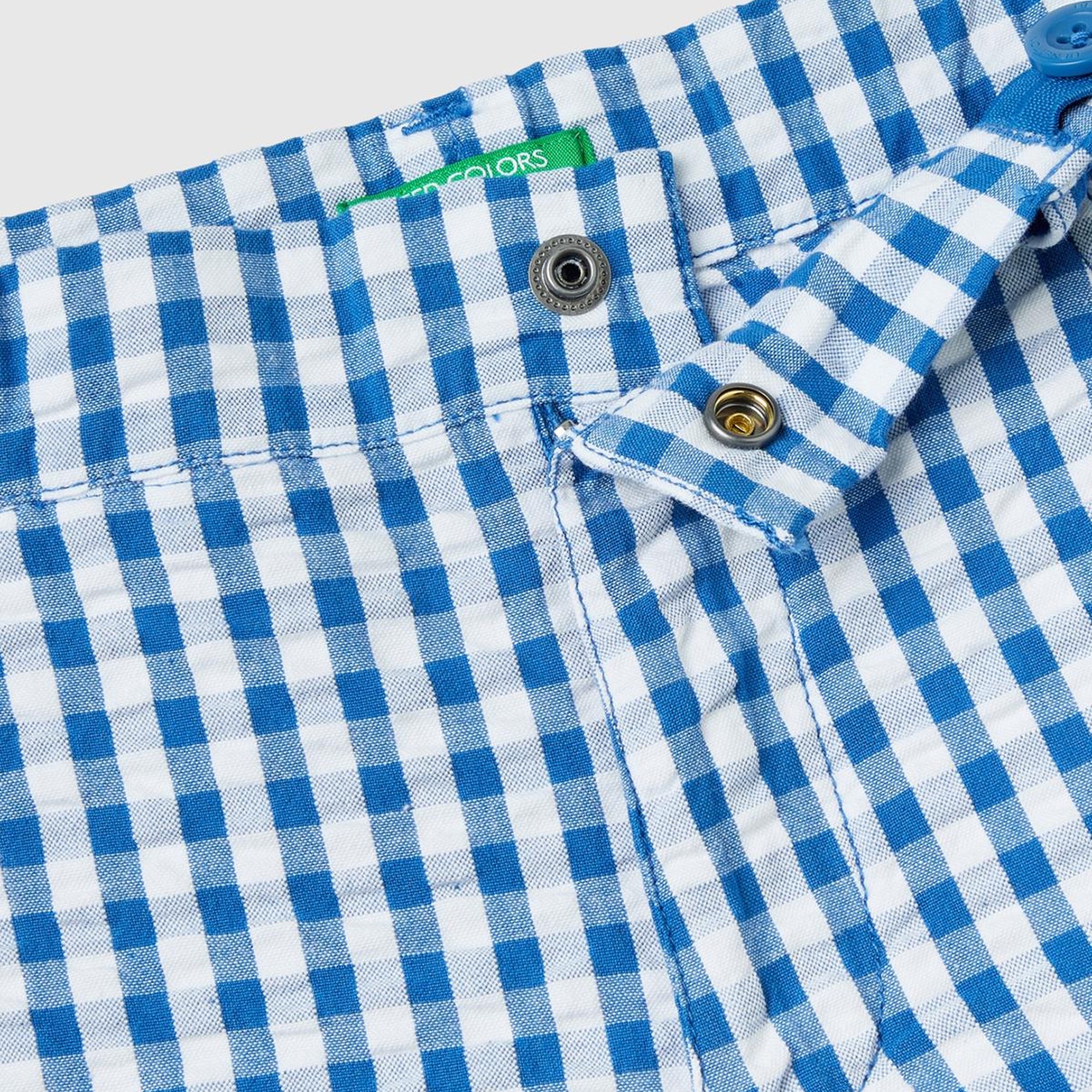 Erkek Çocuk Mavi-Beyaz Arkası Logo İşlemeli Yama Cepli Kemer Delikli Bermuda Şort